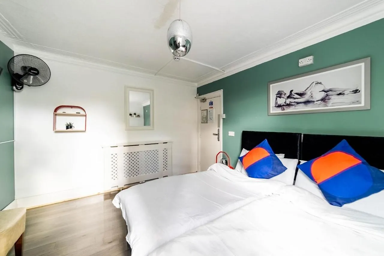 Book A Bed Hostels London